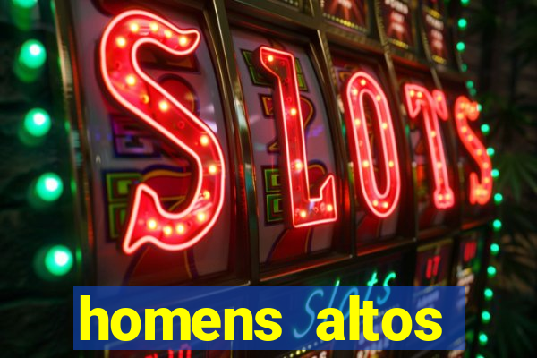 homens altos sarados pelados